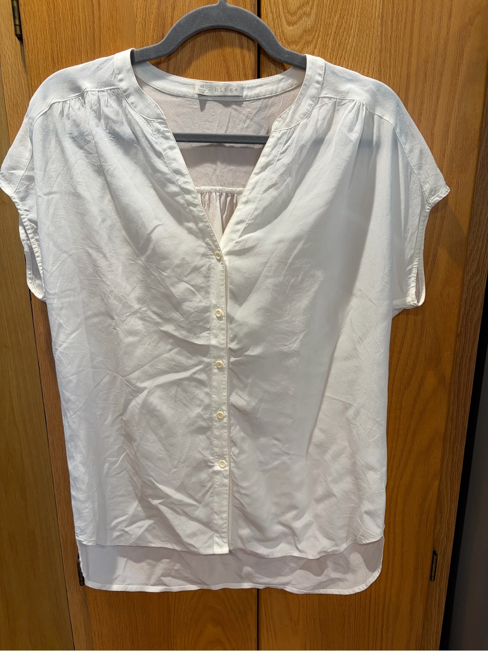 hinge White Short-Sleeve Button-Down Blouse